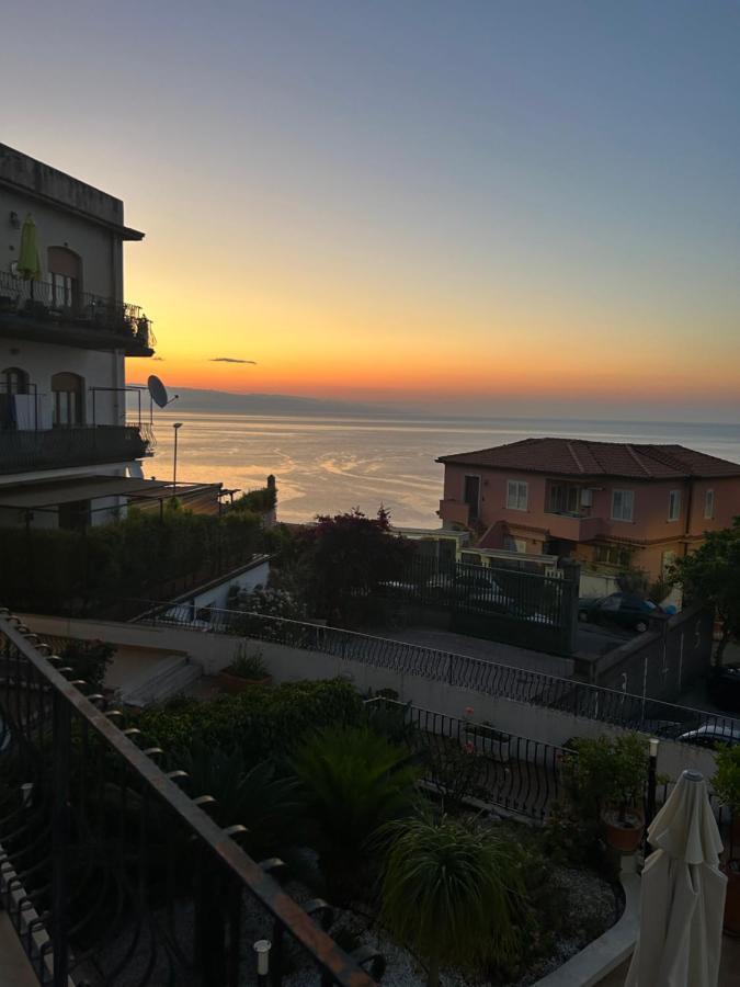 Suite Apartment Taormina Exterior photo